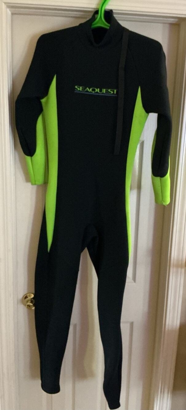 Seaquest Full Wetsuit Men’s Small S/P Black Green Neoprene Scuba Diving Surf